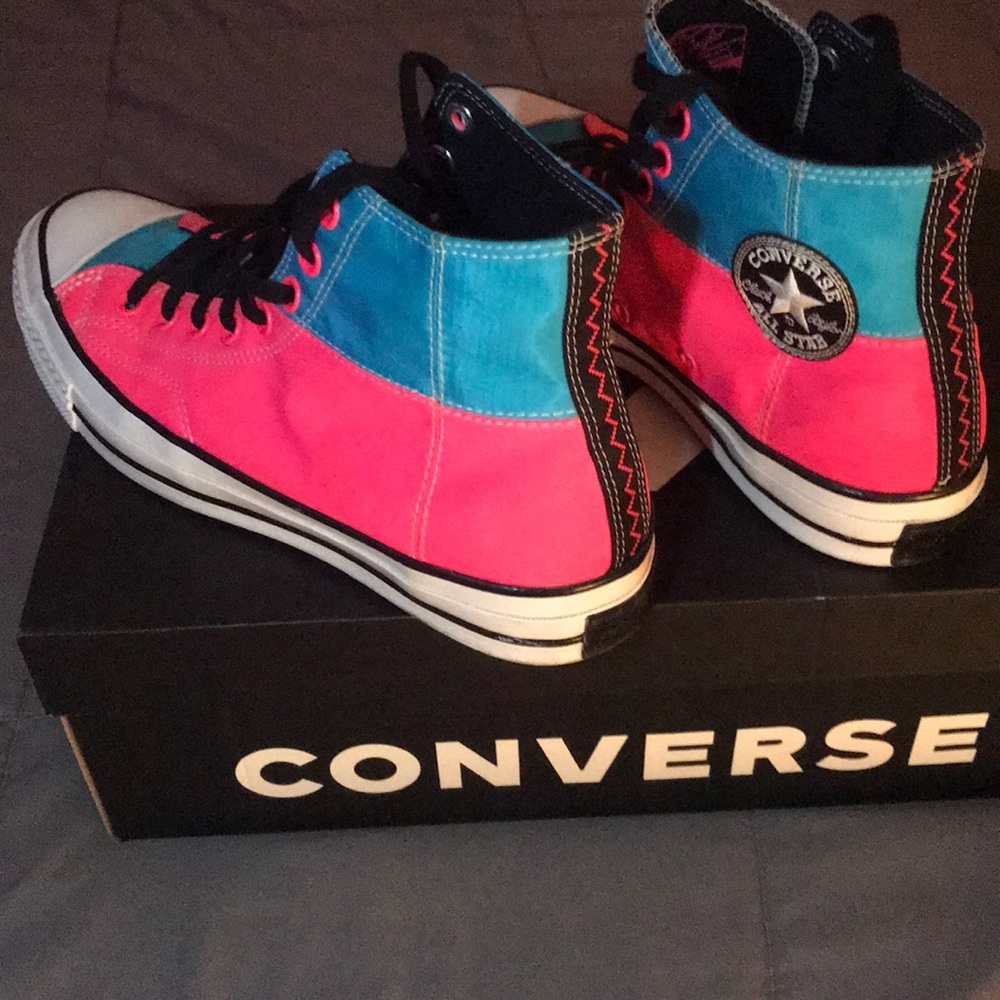 Converse - Picture 3 of 3